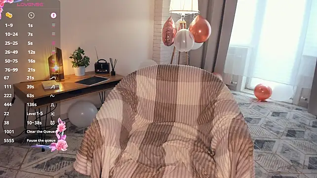 FeliciaKogen webcam