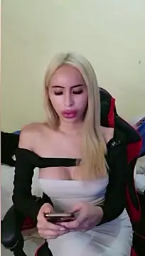 celest_yummy webcam