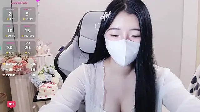 Nina_777_ webcam