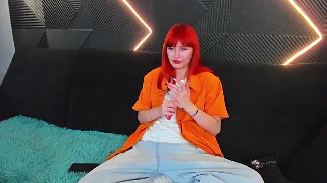 Tori_25 webcam
