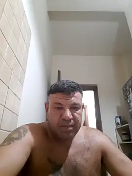 Biglove83 webcam