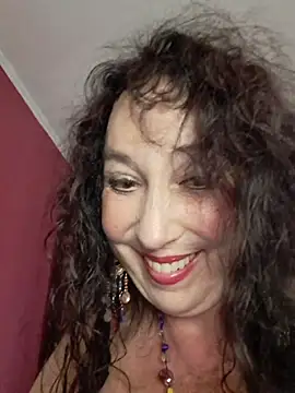 GypsyEsmeralda webcam