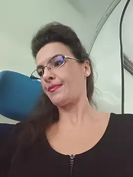 RebeccaNoble live cam on StripChat