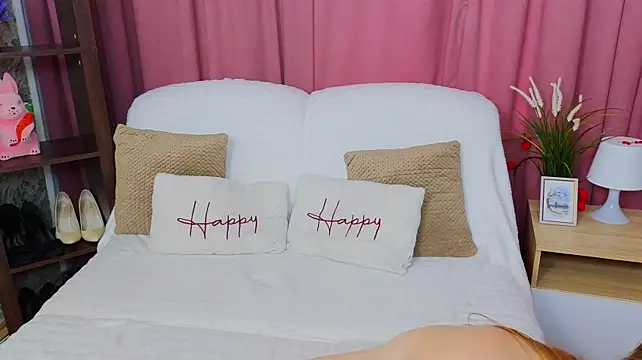 EmilyCuper_ webcam