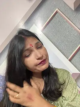 Priyaa_1433 webcam