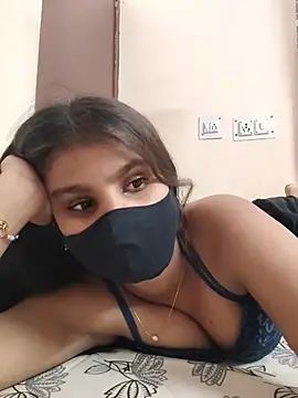 yours_queen_ webcam