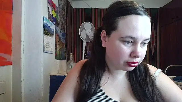 Cora_Maro webcam
