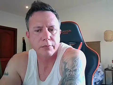 TroyDieselXXX webcam