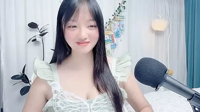 Winnie666999 webcam
