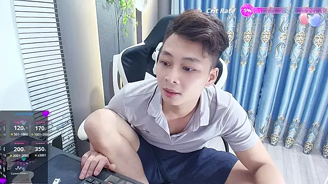 Naughty___asian webcam