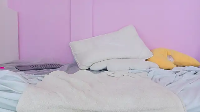 SeleneGibson__ webcam
