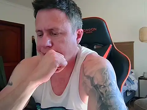 TroyDieselXXX webcam