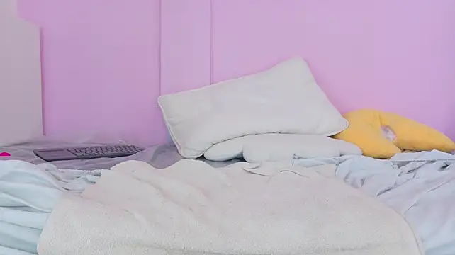 SeleneGibson__ webcam