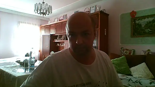 Luceriusbigass webcam