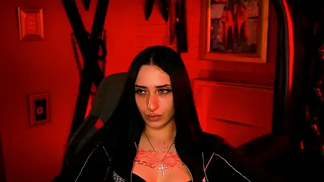MonicaLowes webcam