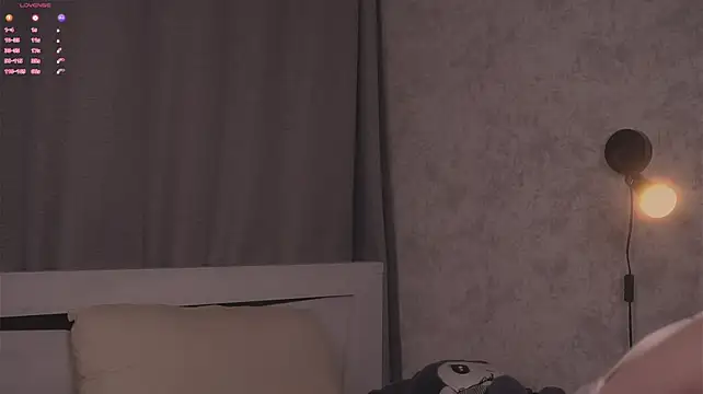 MeghanElson webcam