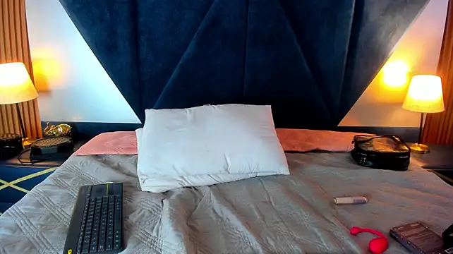 Olivia_Collinns1 webcam