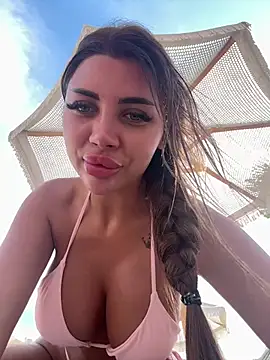 Monique_Celeste