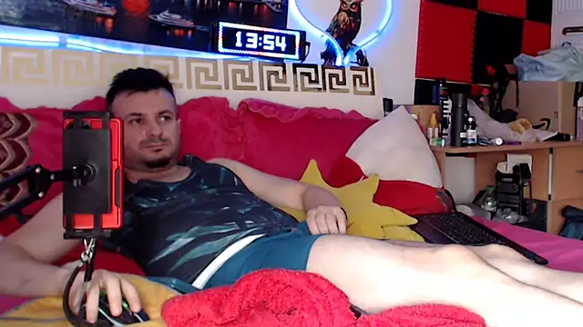 Hugec0ck007 webcam