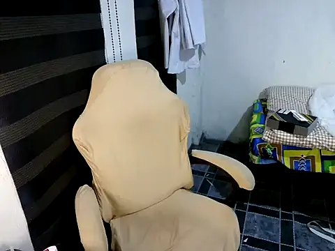 Spicy_RowyCam webcam