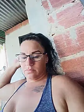 tugordita-hot live cam on StripChat