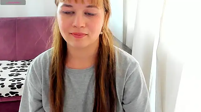 AlicePopsy webcam