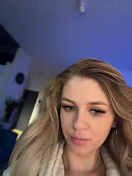 Love_Bri live webcam
