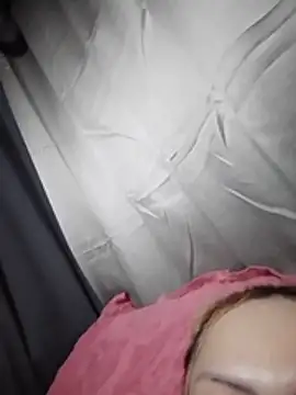 ur_babyjamella webcam