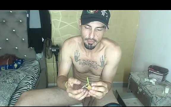 Lherzamxx webcam