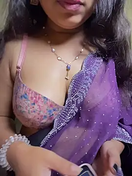 YourToxicBae webcam