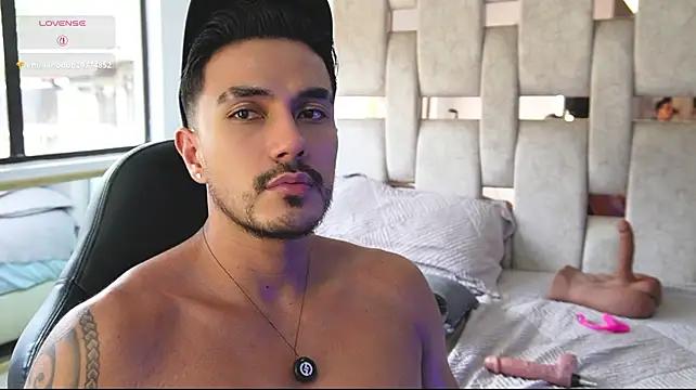 aaron_bolt webcam
