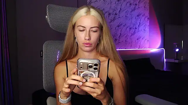 hailie_icon webcam