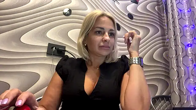 BrianaLush webcam