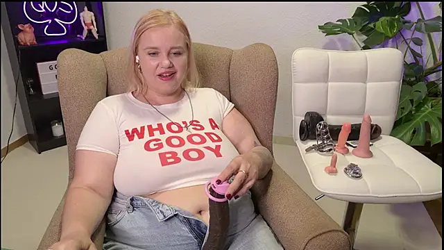 MargotGrey webcam
