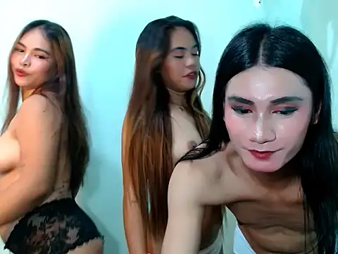 Milkpinay69 live cam on StripChat