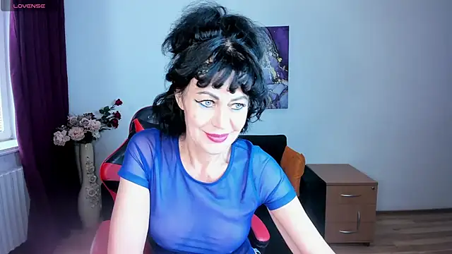 Silvia_Wallec live cam on StripChat