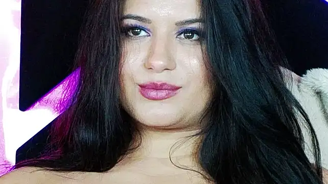 EssenaMonroe webcam