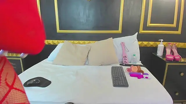 bombom_fox webcam