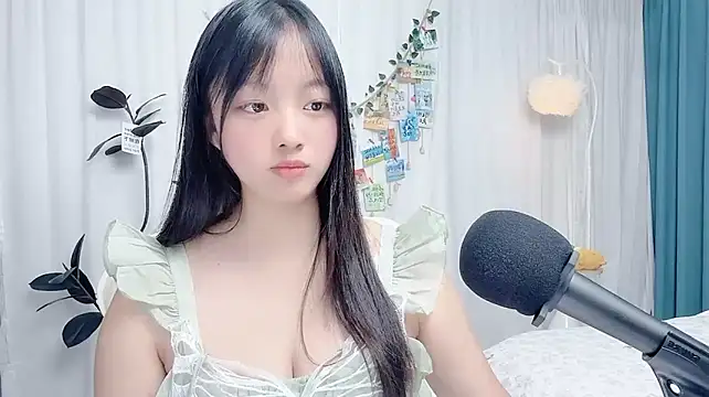 Winnie666999 webcam