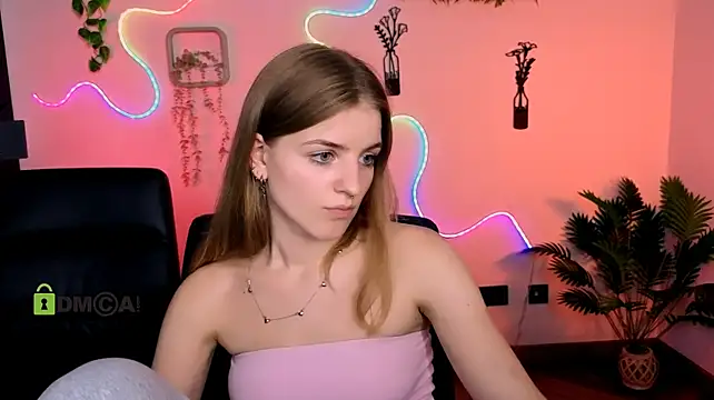 lisa_dark_ webcam