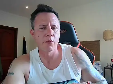 TroyDieselXXX webcam