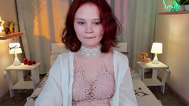 EmilyChaves live cam on StripChat