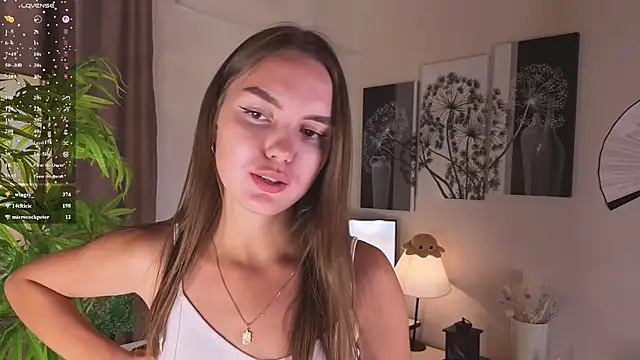 Nicole_Keller live cam on StripChat