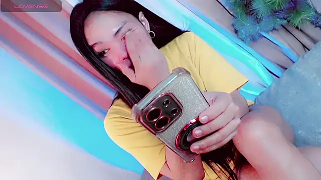 Amomentoflust202 webcam