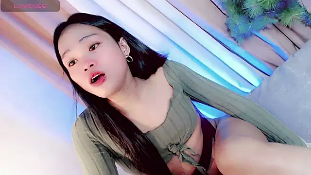 Amomentoflust202 webcam