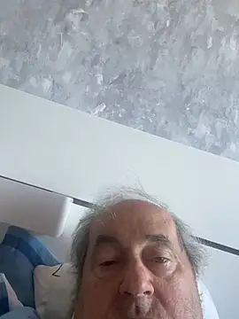 csikar live cam on StripChat