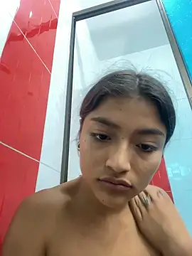 AMY-Wine live cam on StripChat