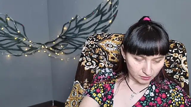 NinaFlawlees live cam on StripChat
