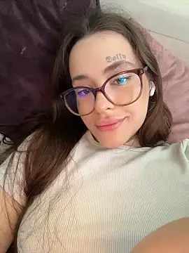 fuckdoll_18 webcam