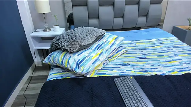 Charlie___Musk webcam